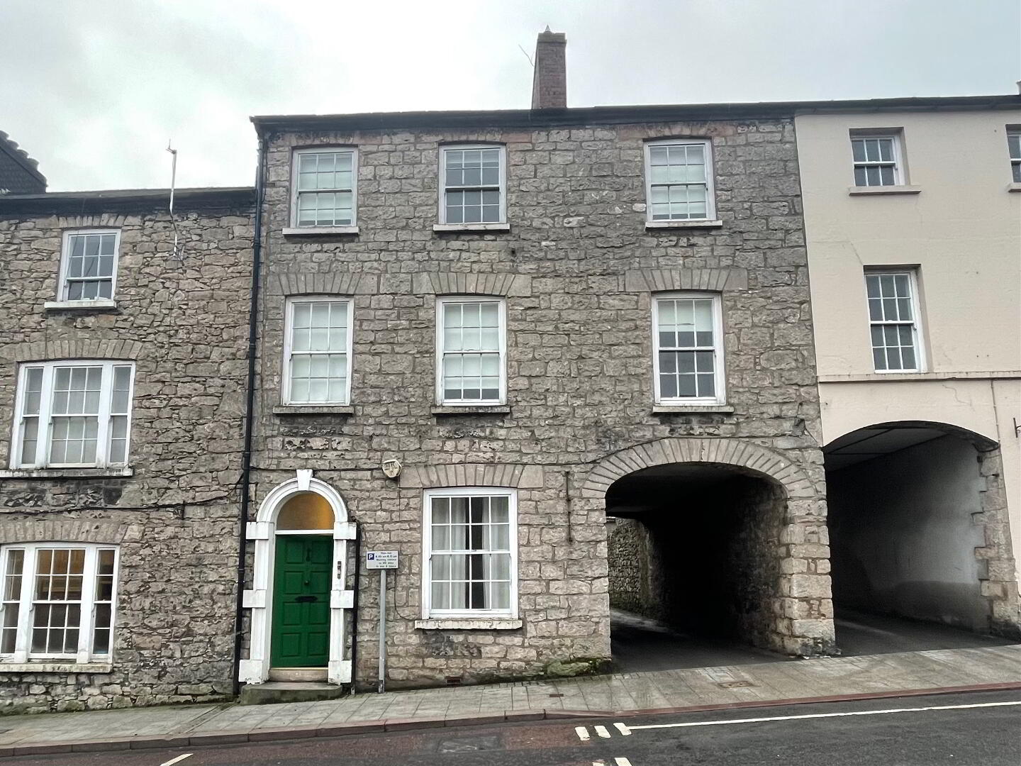 Unit A&B, 9 College Street