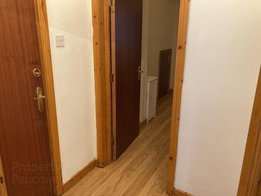 6 Dunluce Avenue 5 of 10