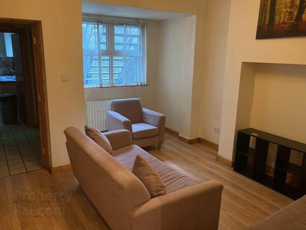 6 Dunluce Avenue 6 of 10