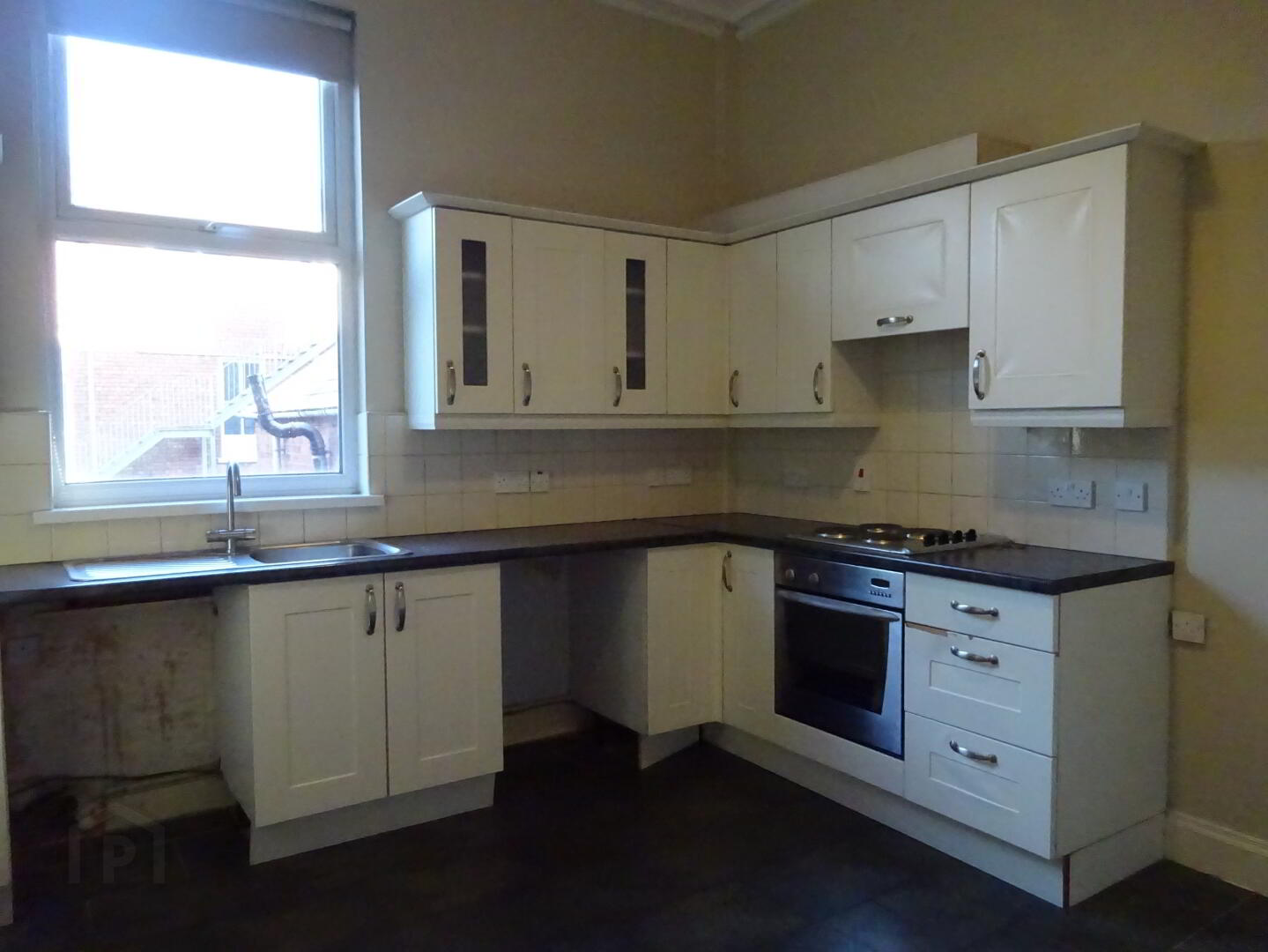 6 South Parade 11 of 22