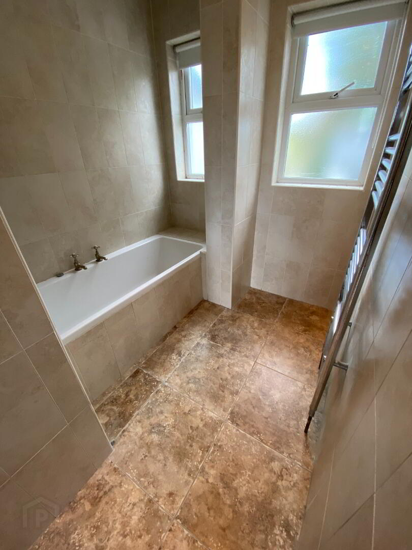 38 Magheralone Road 16 of 20