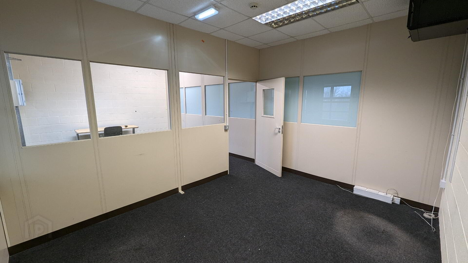 Unit A11 LEDCOM Willowbank Business Park, 2 Willowbank Road 15 of 20