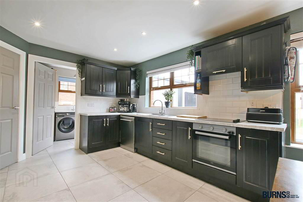 22 Hawthorne Road 9 of 30