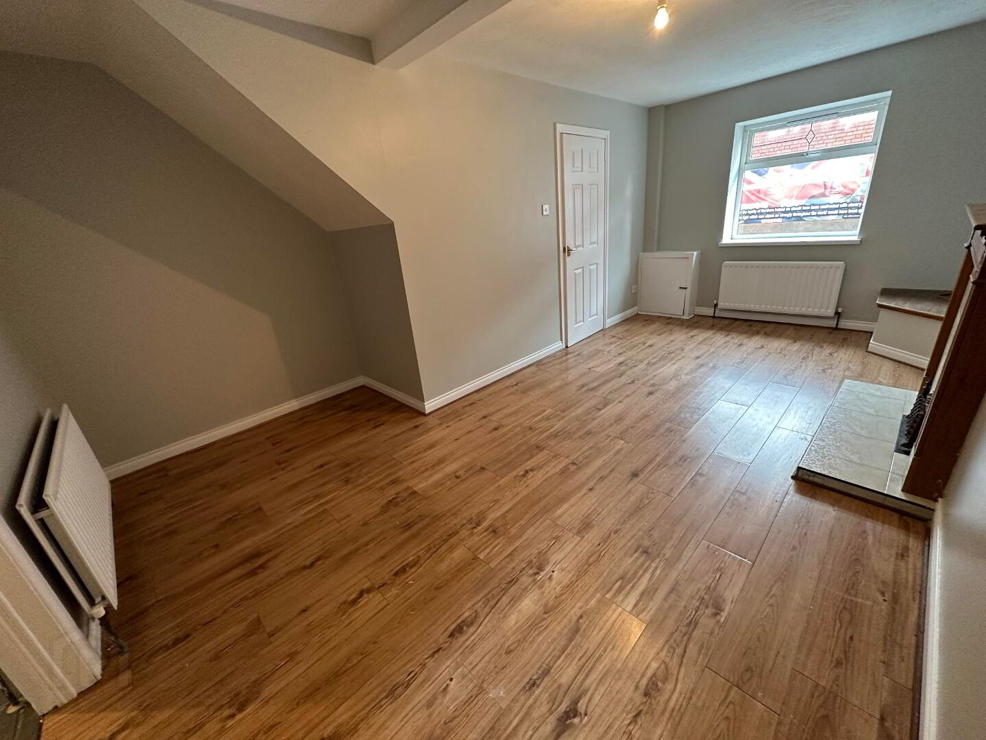 14 Lower Waterloo Road 5 of 15
