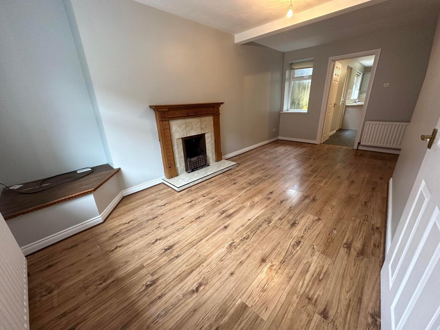 14 Lower Waterloo Road 3 of 15