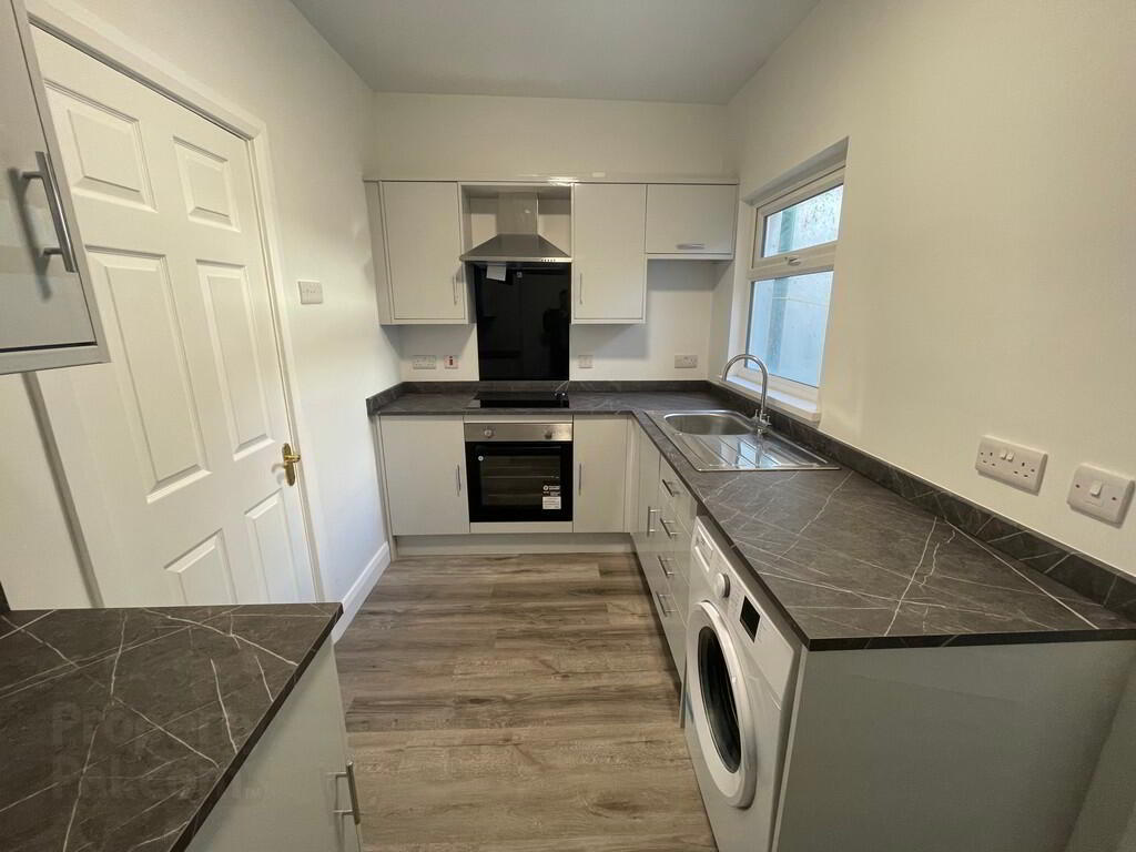 30 Mayflower Street 3 of 8
