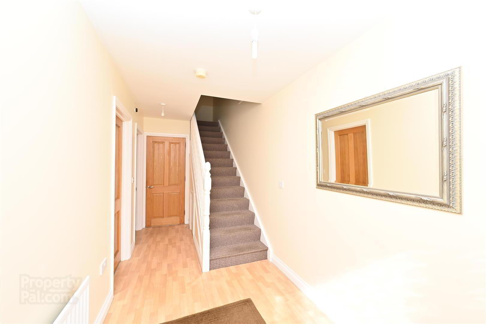 40a Glenholm Park 2 of 14