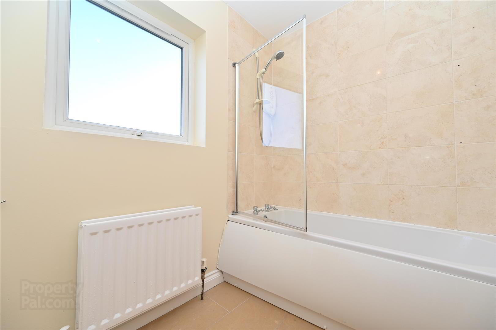 40a Glenholm Park 11 of 14