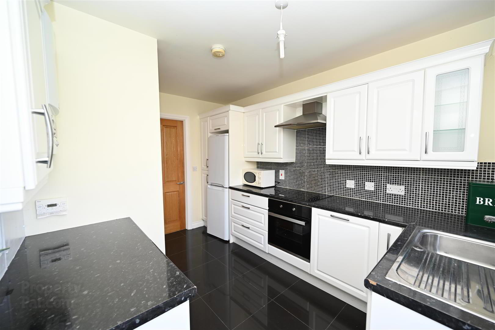 40a Glenholm Park 6 of 14