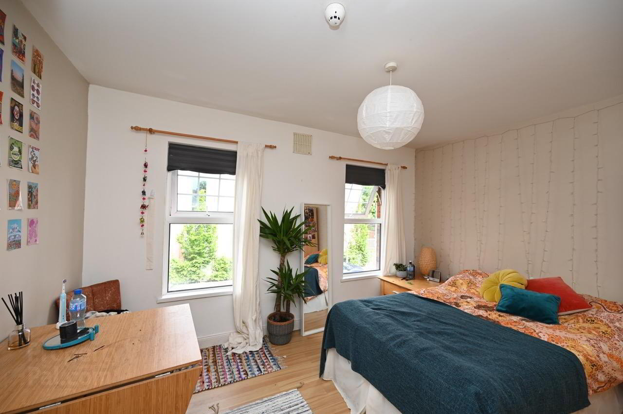 42 St. Ives Gardens 7 of 11