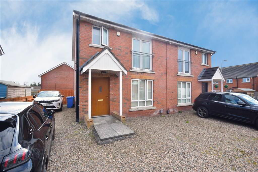 12 Woodvale Gardens 1 of 10