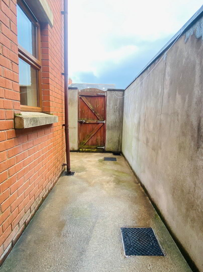 21 Oakdene Drive 15 of 15