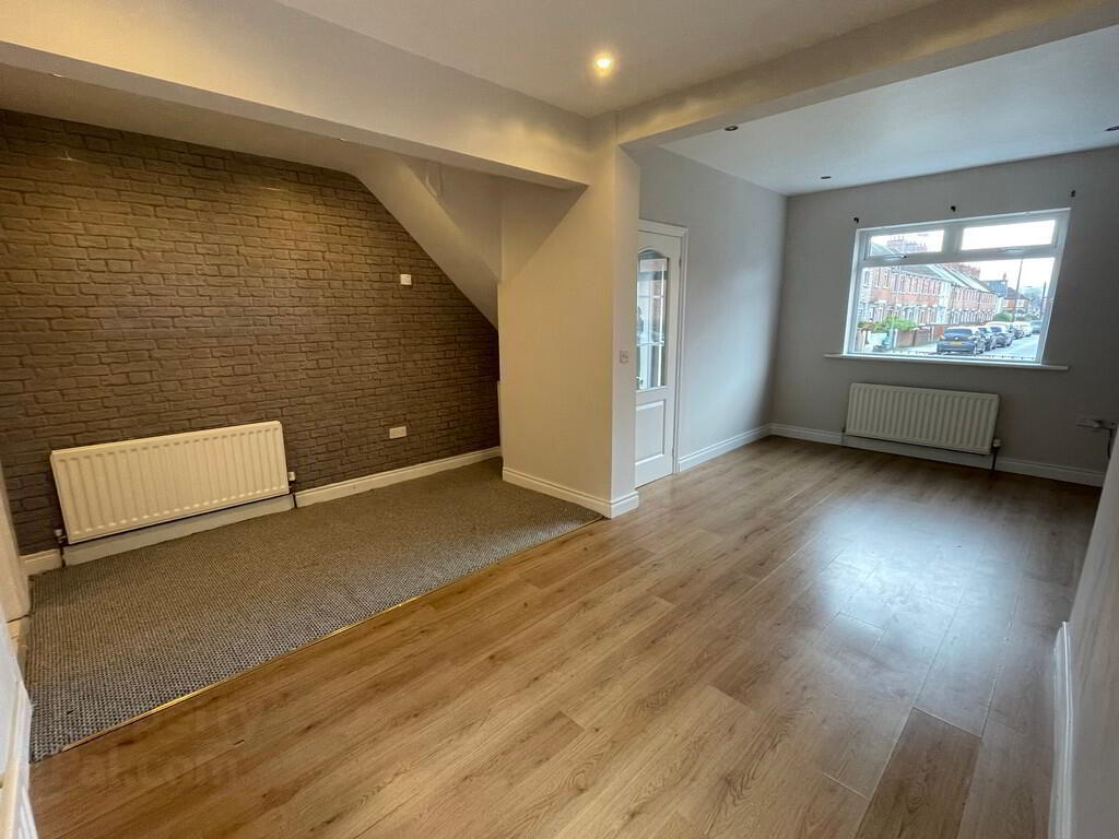 81 Strandburn Drive 6 of 13