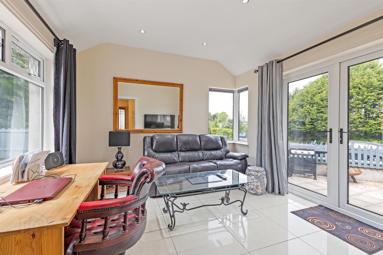 53 Hillsborough Road 12 of 41