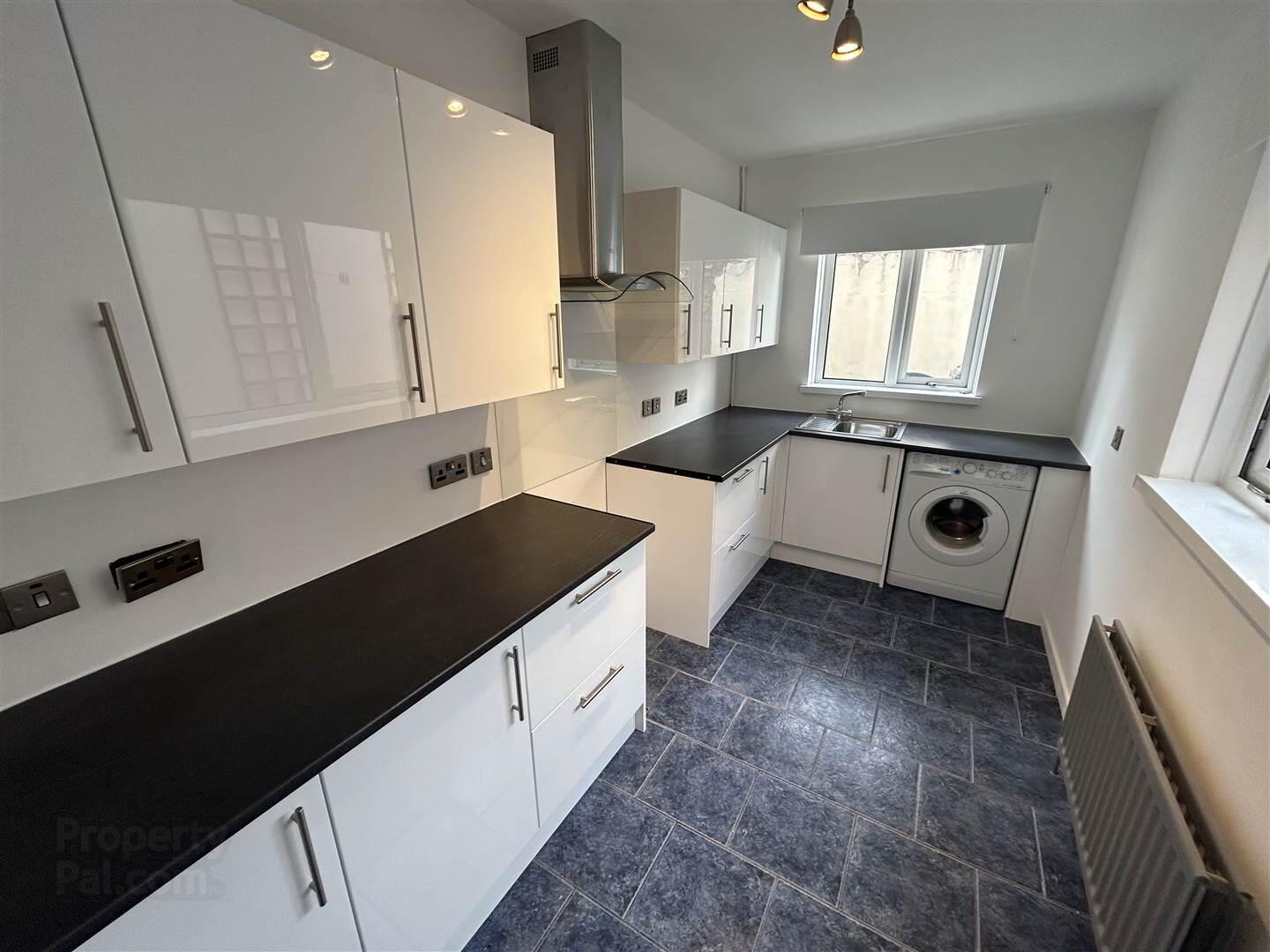 61 Downshire Road 3 of 8