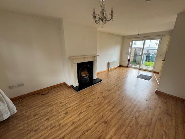 3 Elm Mews 6 of 9