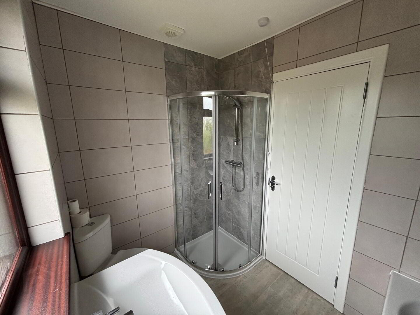 17 Cambrai Drive 9 of 16