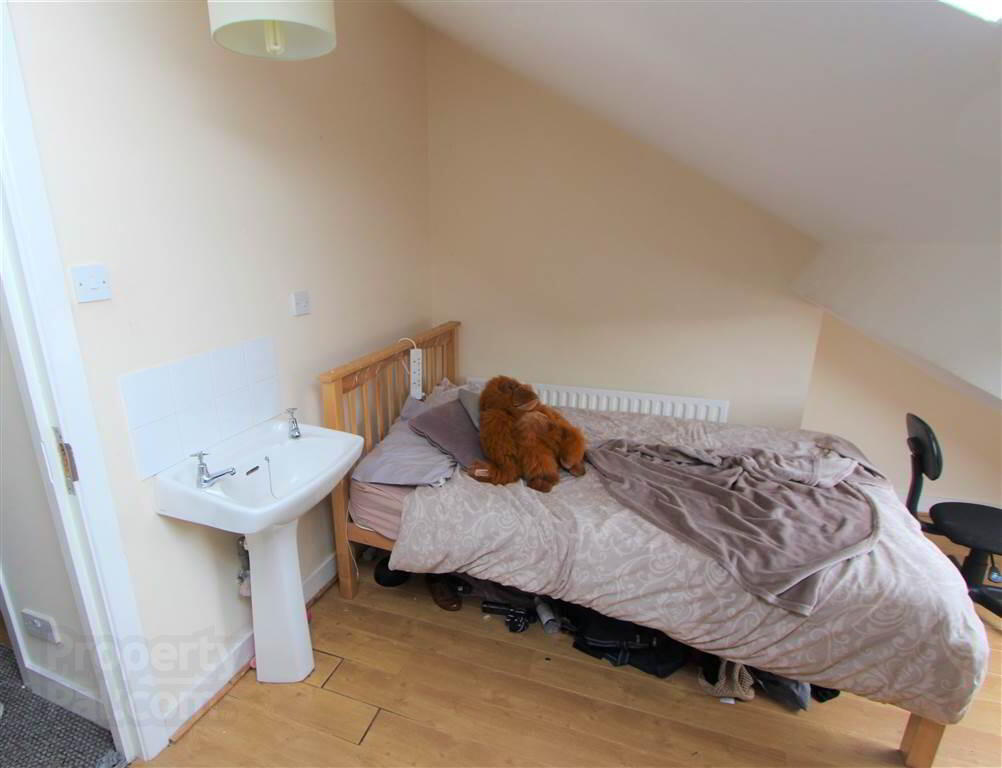 22 Penrose Street 7 of 12