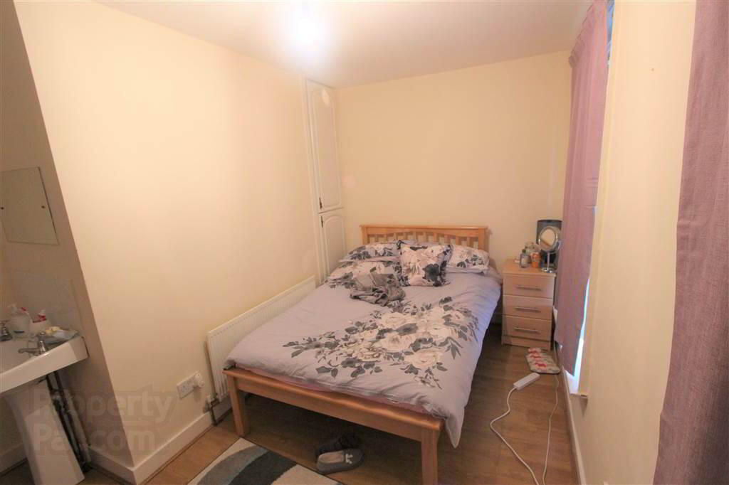 22 Penrose Street 6 of 12