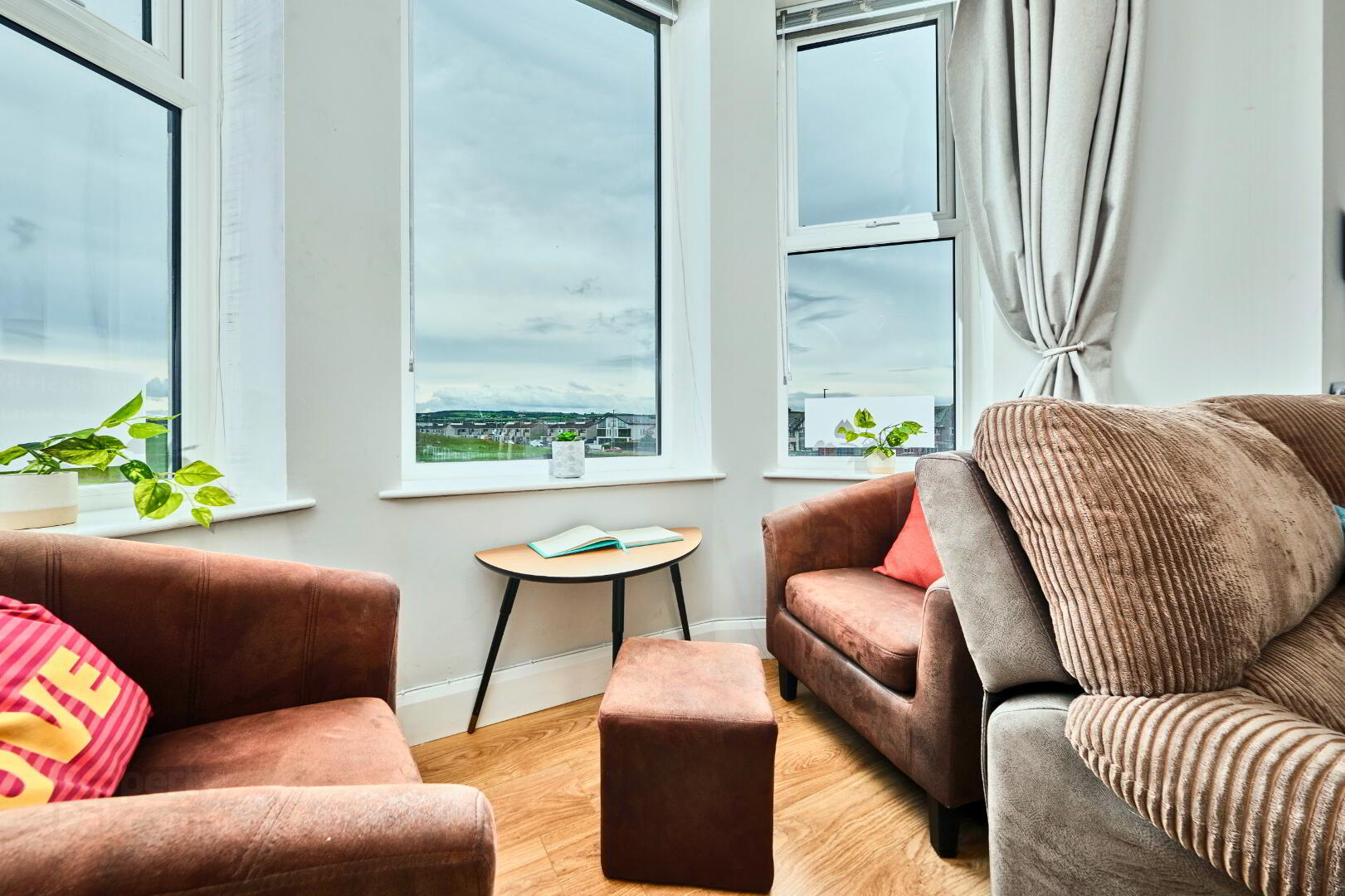 Dunluce Green (from Sept 2025), 46 Eglinton Street 1 of 41
