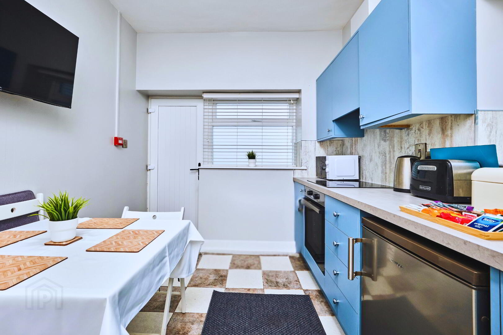 Dunluce Green (From Sept 2025), 46 Eglinton Street 28 of 29