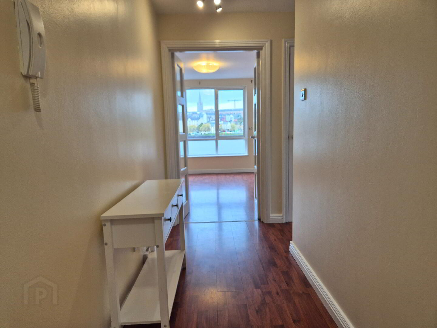Dormans Court 2 of 15