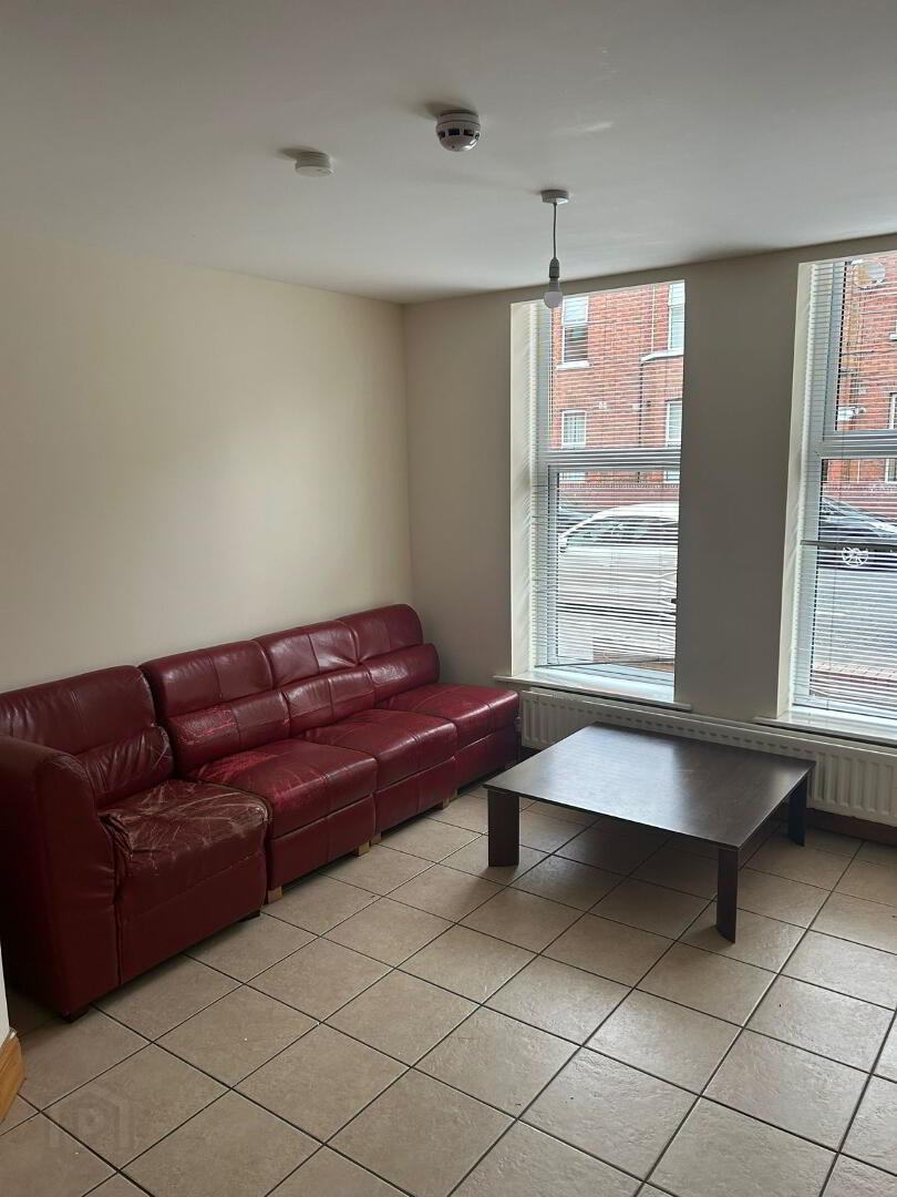 Unit 1, 100 Fitzroy Avenue 2 of 10