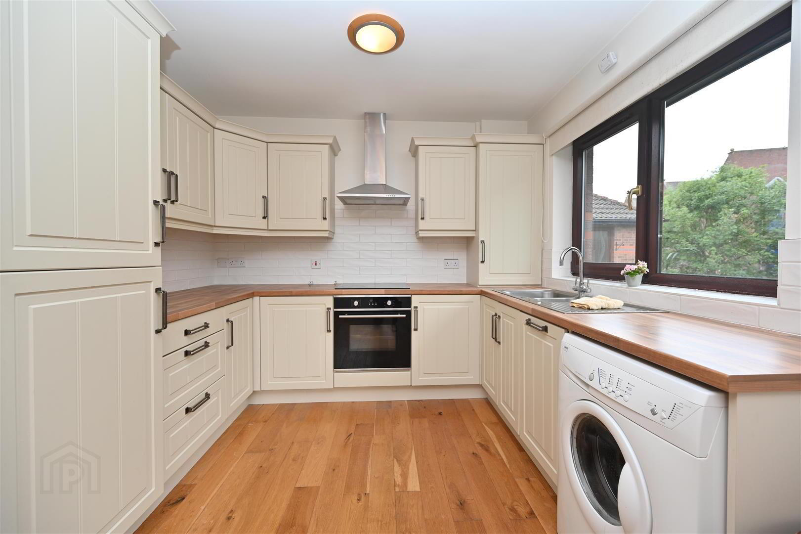 24 Ravenhill Reach Mews 4 of 8