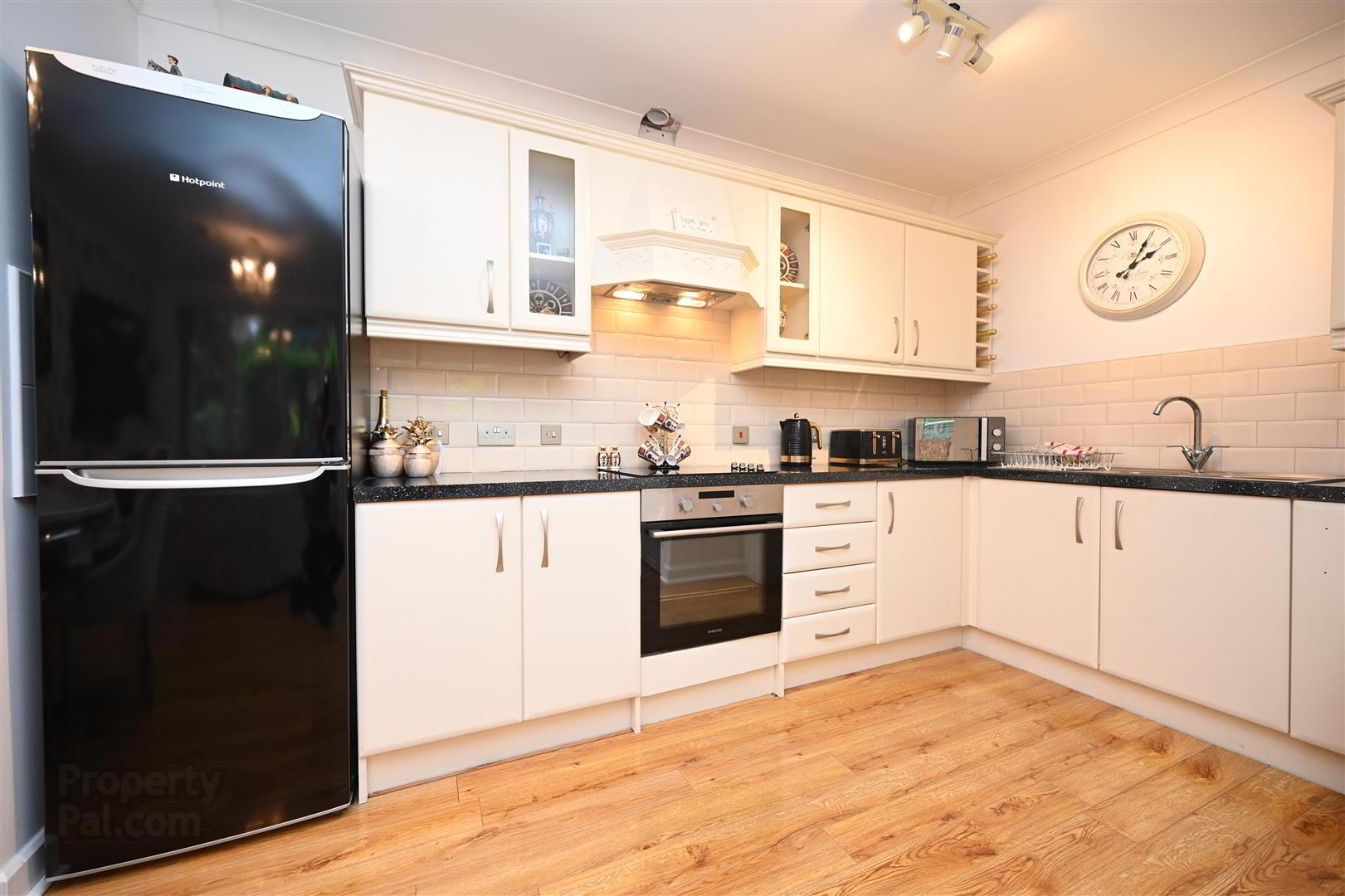 5 The Keel Building, 33 Annadale Crescent 7 of 14