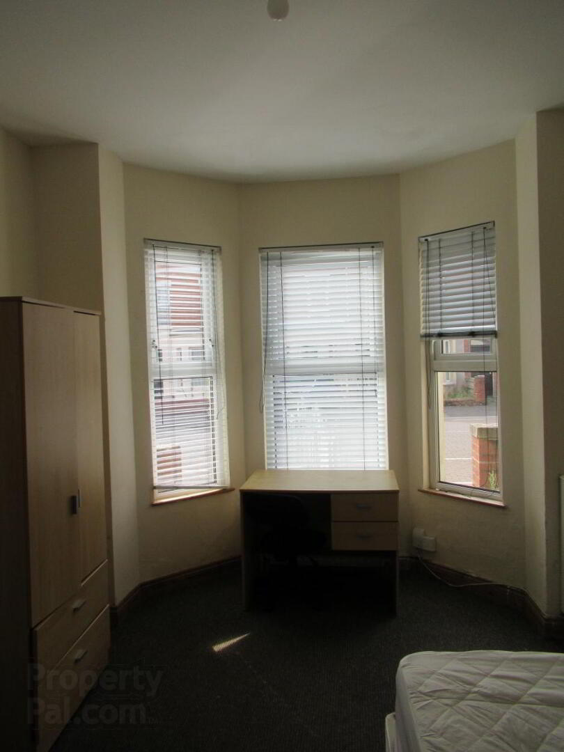 57 Agincourt Avenue 12 of 22
