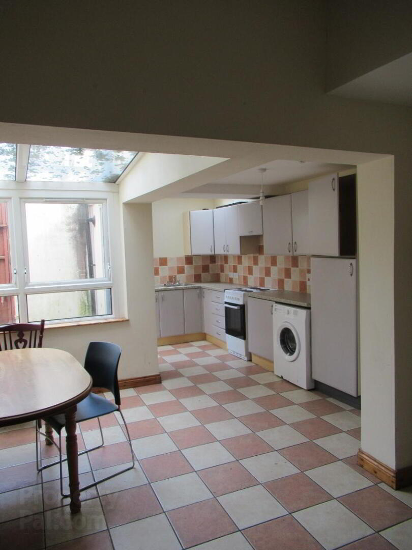 57 Agincourt Avenue 3 of 22