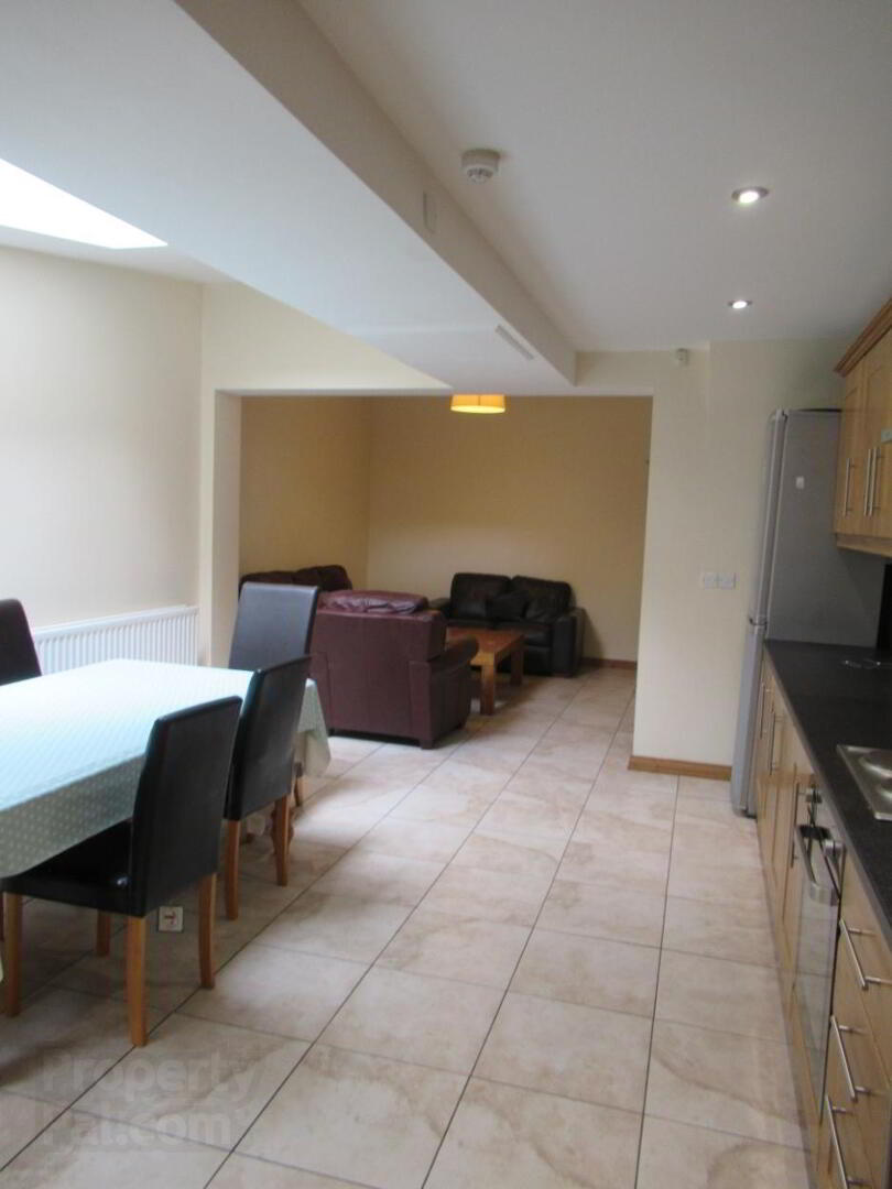20 Landseer Street 8 of 23