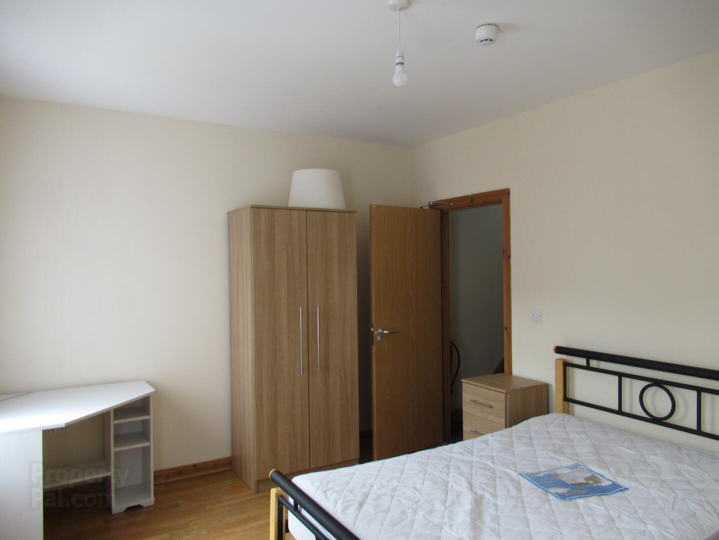 20 Landseer Street 18 of 23