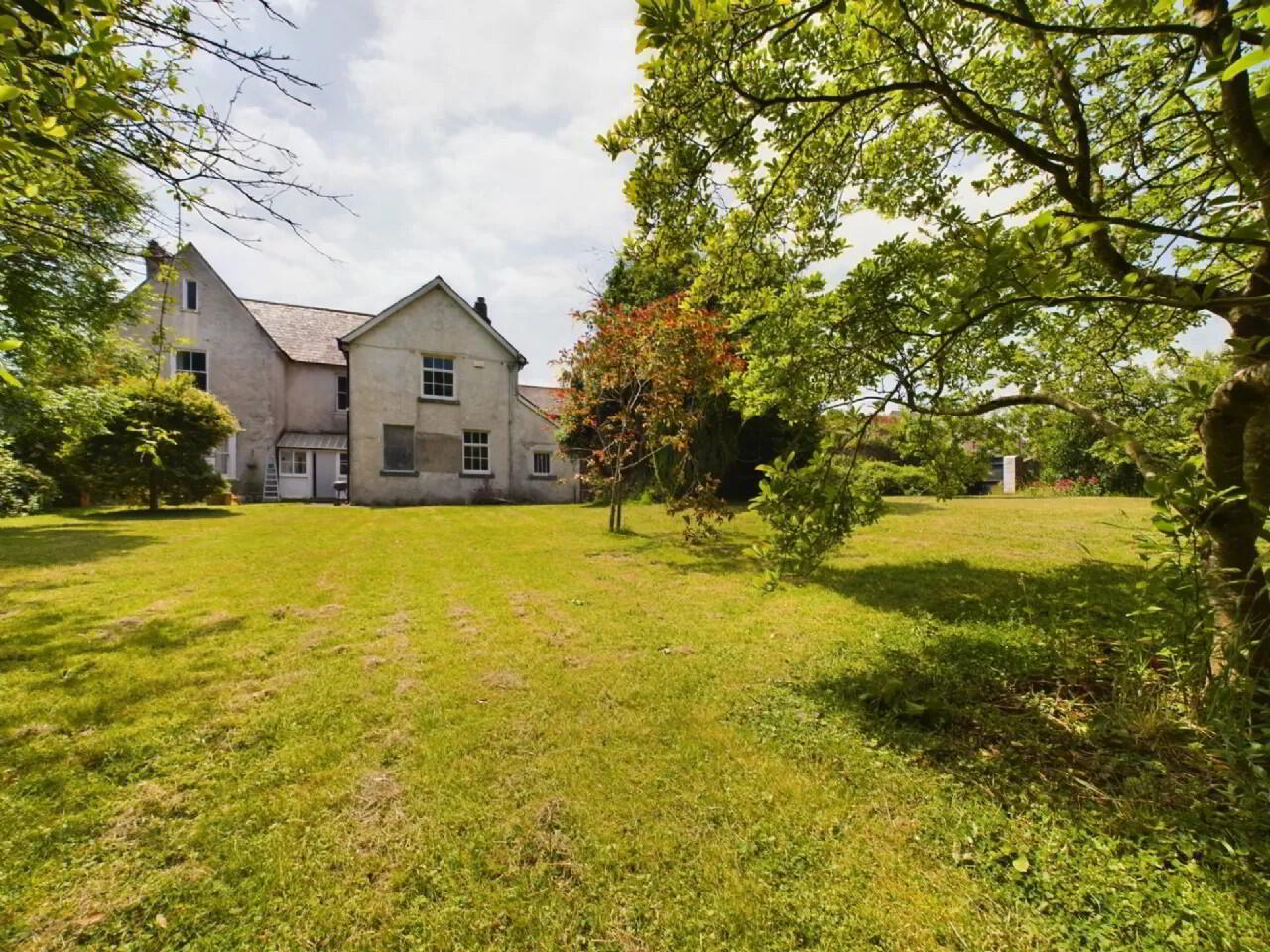 The Villa, Main Street 42 of 58