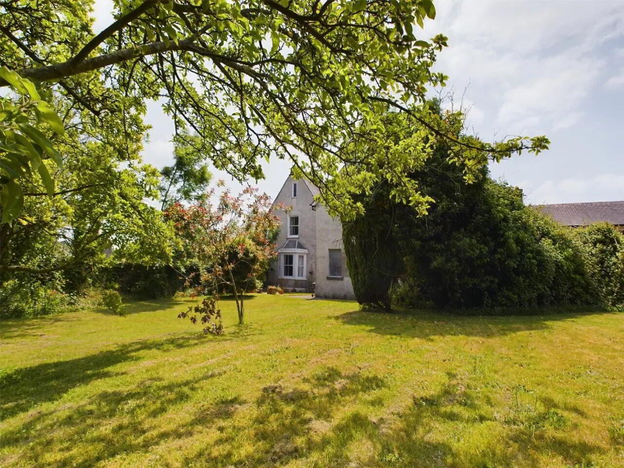 The Villa, Main Street 54 of 58