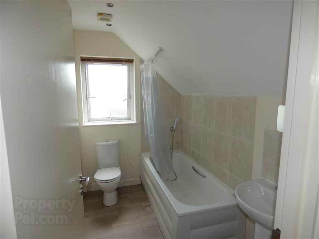 Apt 11 46, Grace Avenue 11 of 11
