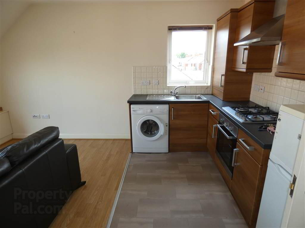 Apt 11 46, Grace Avenue 7 of 11