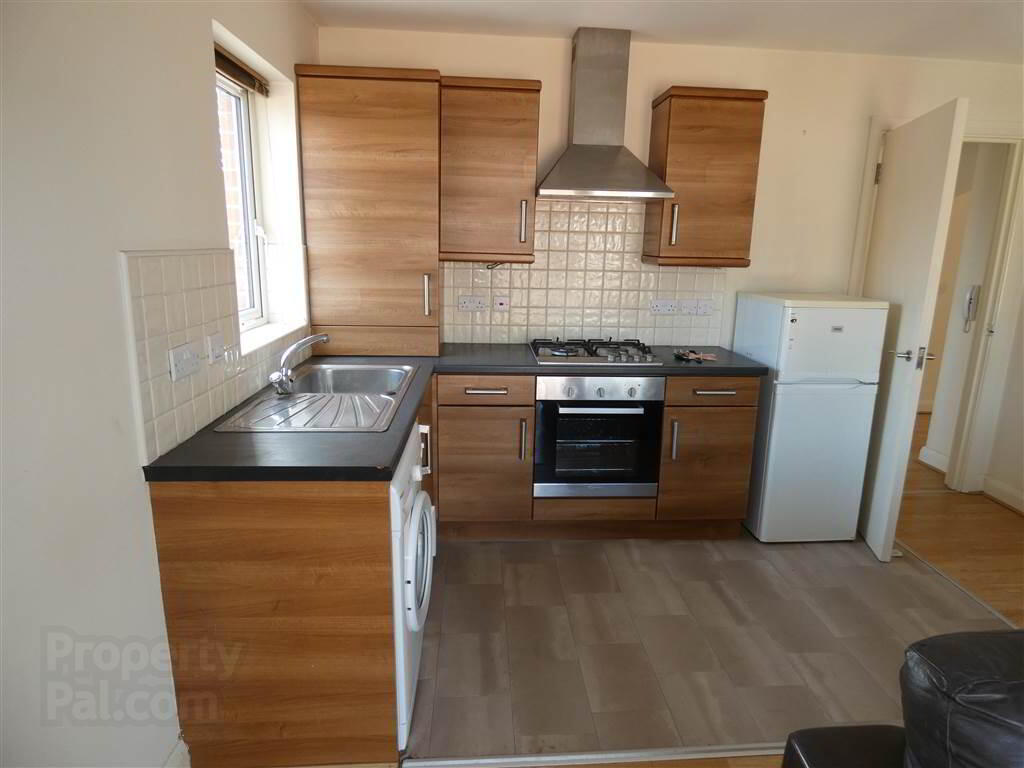 Apt 11 46, Grace Avenue 6 of 11