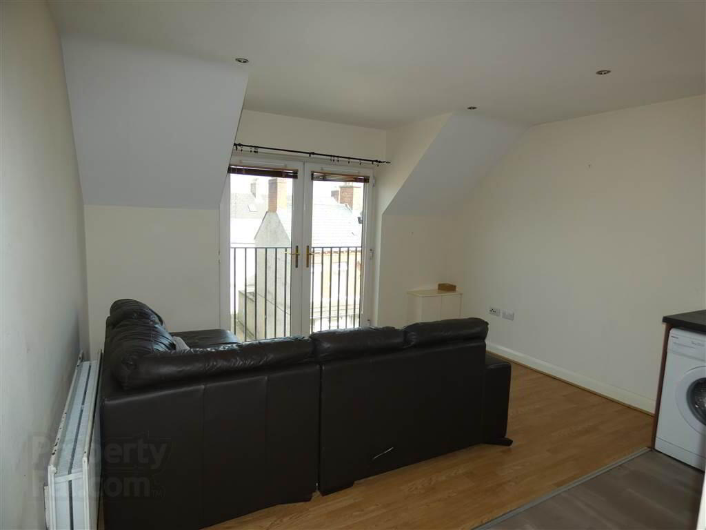 Apt 11 46, Grace Avenue 3 of 11