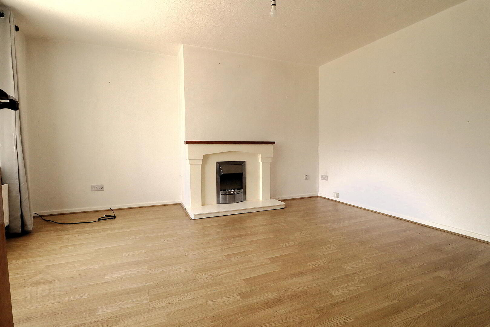 20 Ashmount Drive 4 of 10