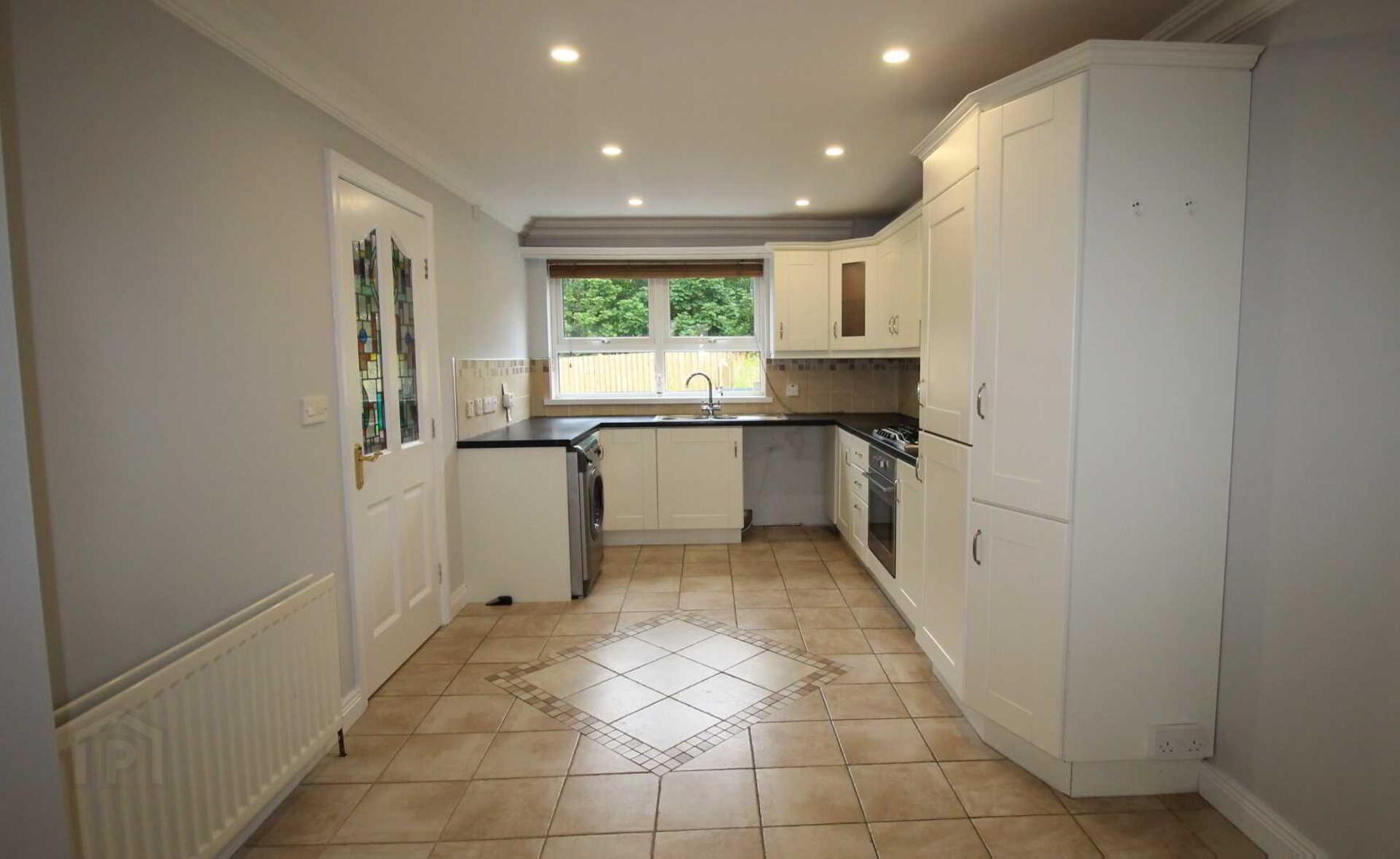 6 Whitebridge Park 6 of 33