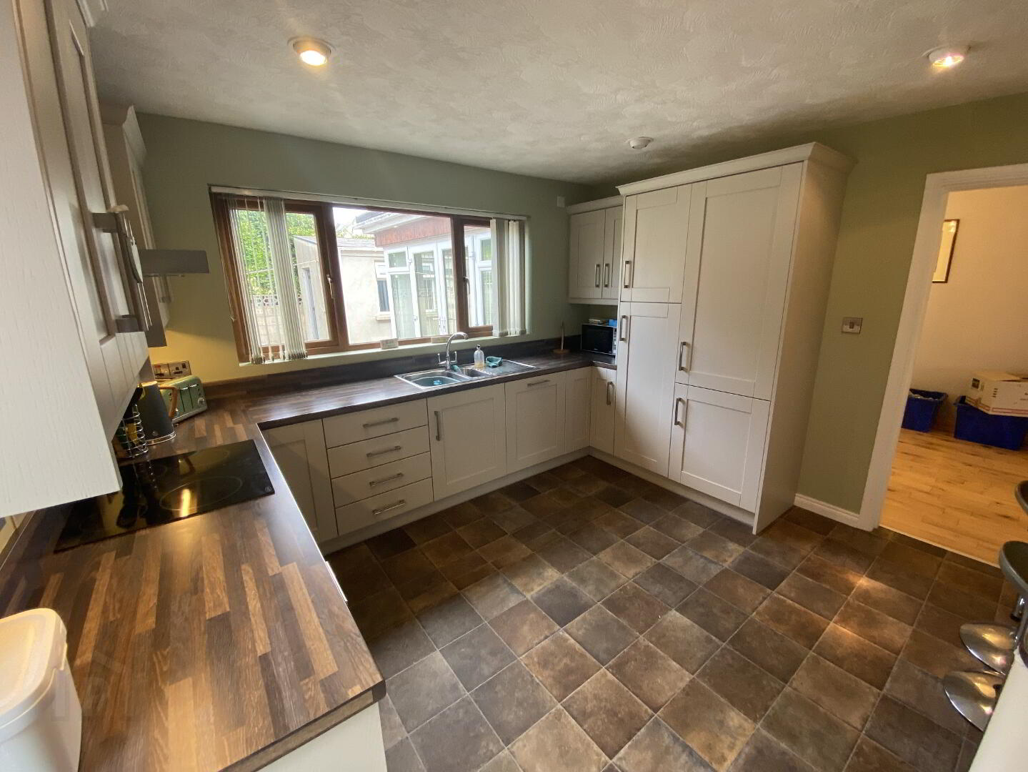 10 Meadowlands Avenue 6 of 17