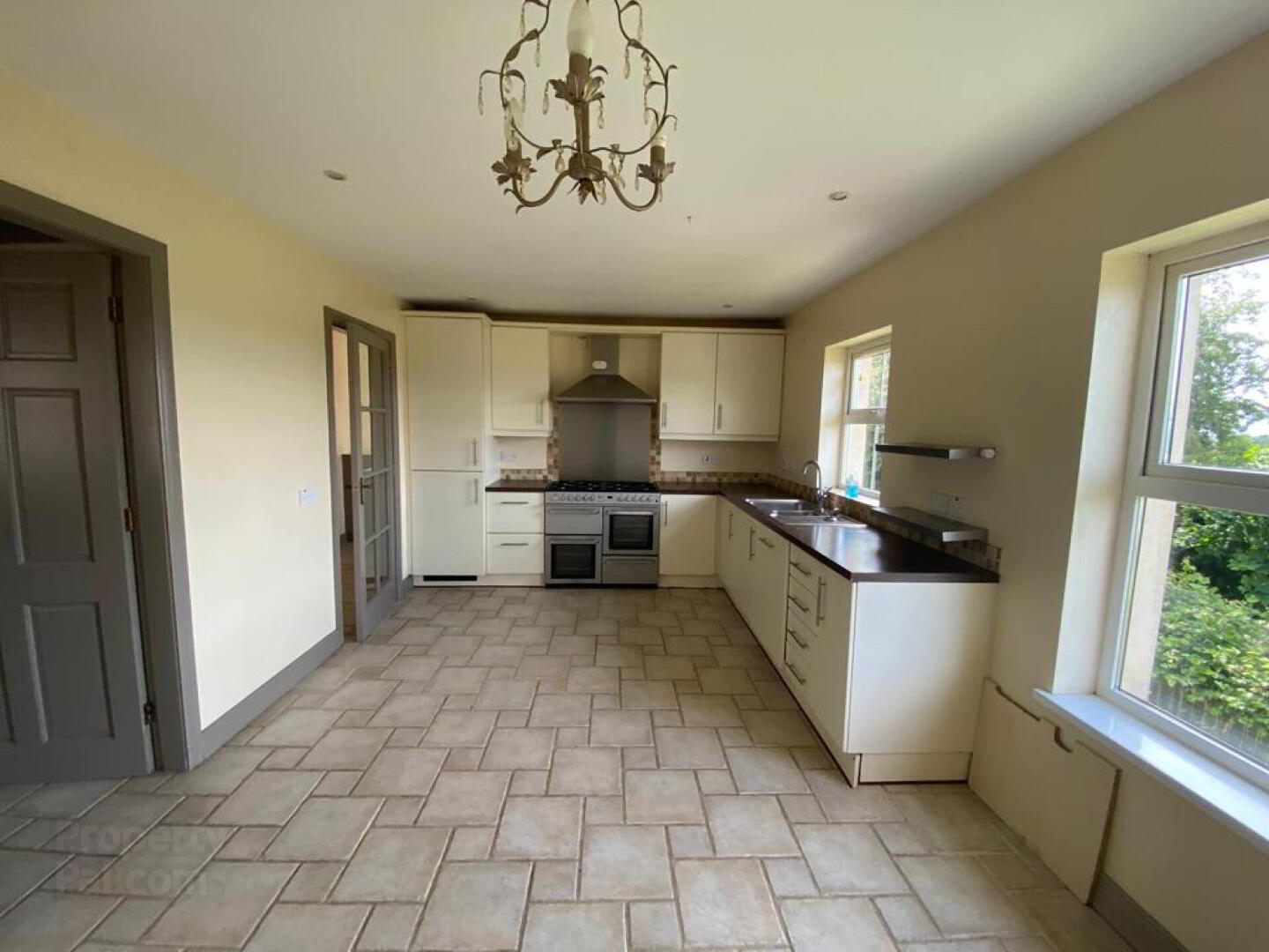 33 Carnwood 4 of 11