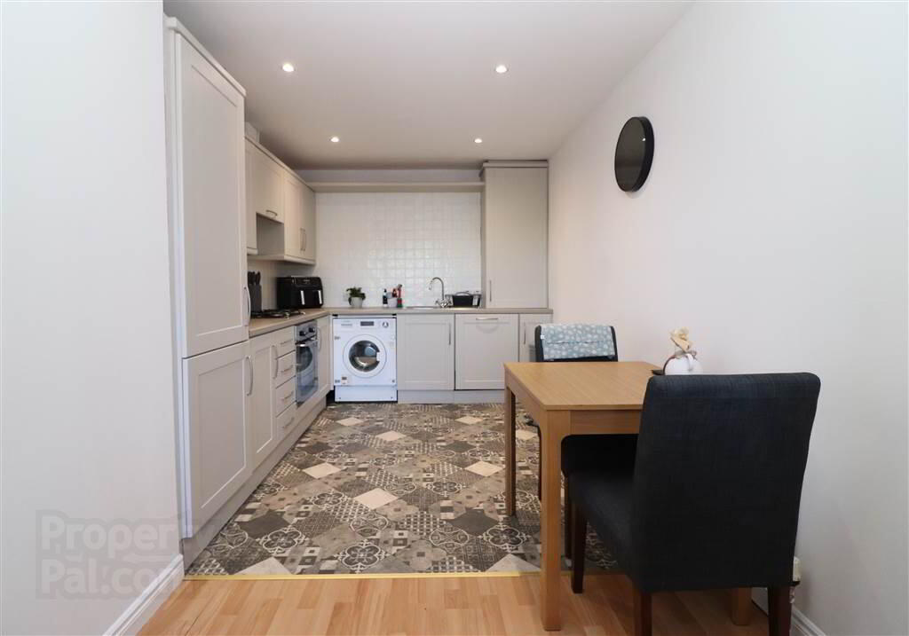 16 Saintfield Mews 4 of 9