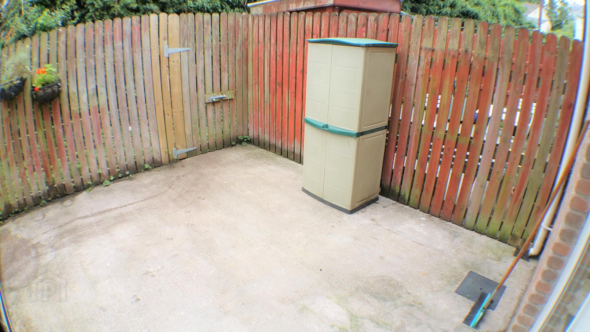 4 Conabury Close 7 of 14