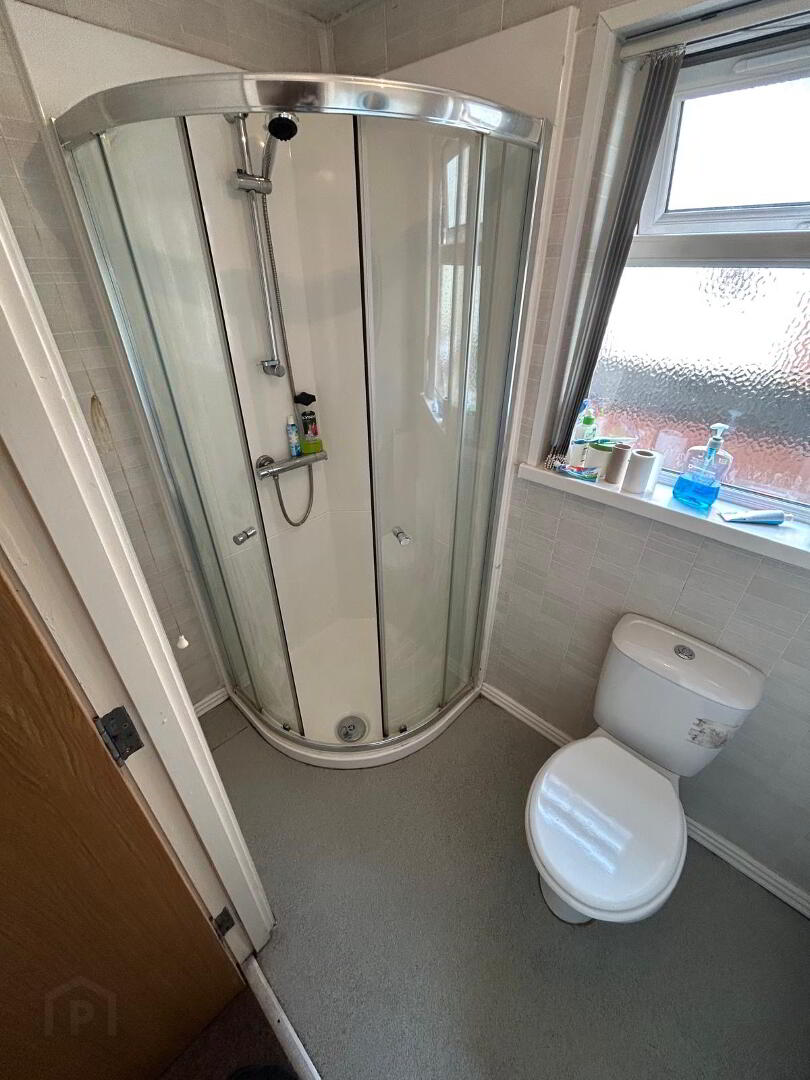 Balfour Avenue, Room 3 10 of 10