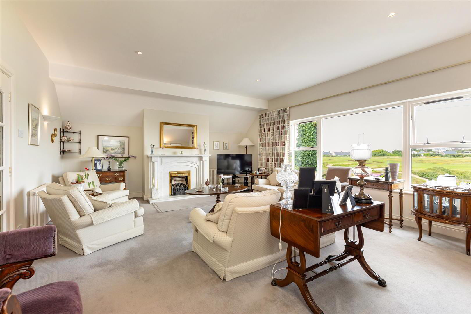 152 Main Road 15 of 28