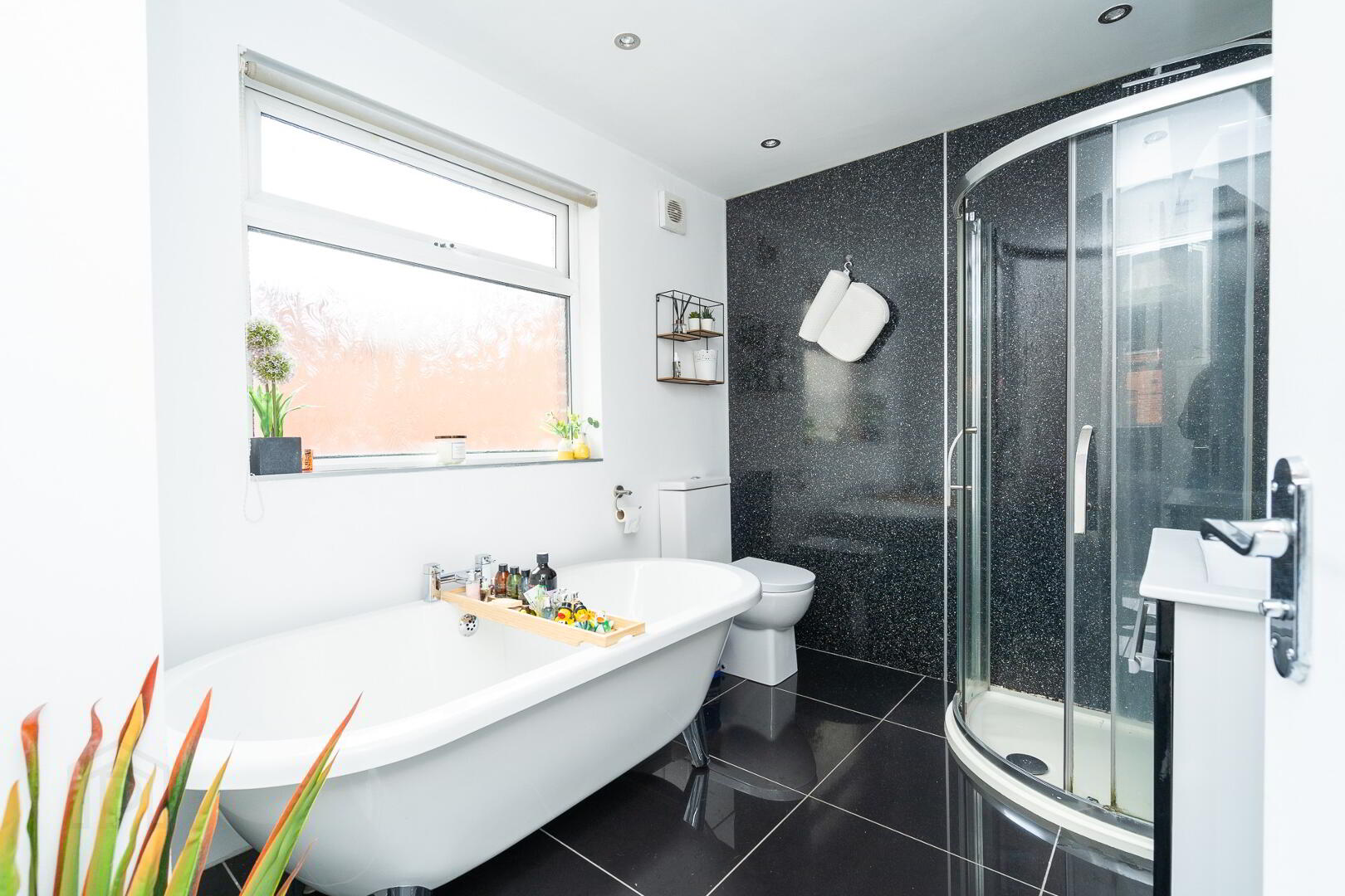 NON-HMO, 35 Farnham Street 7 of 17