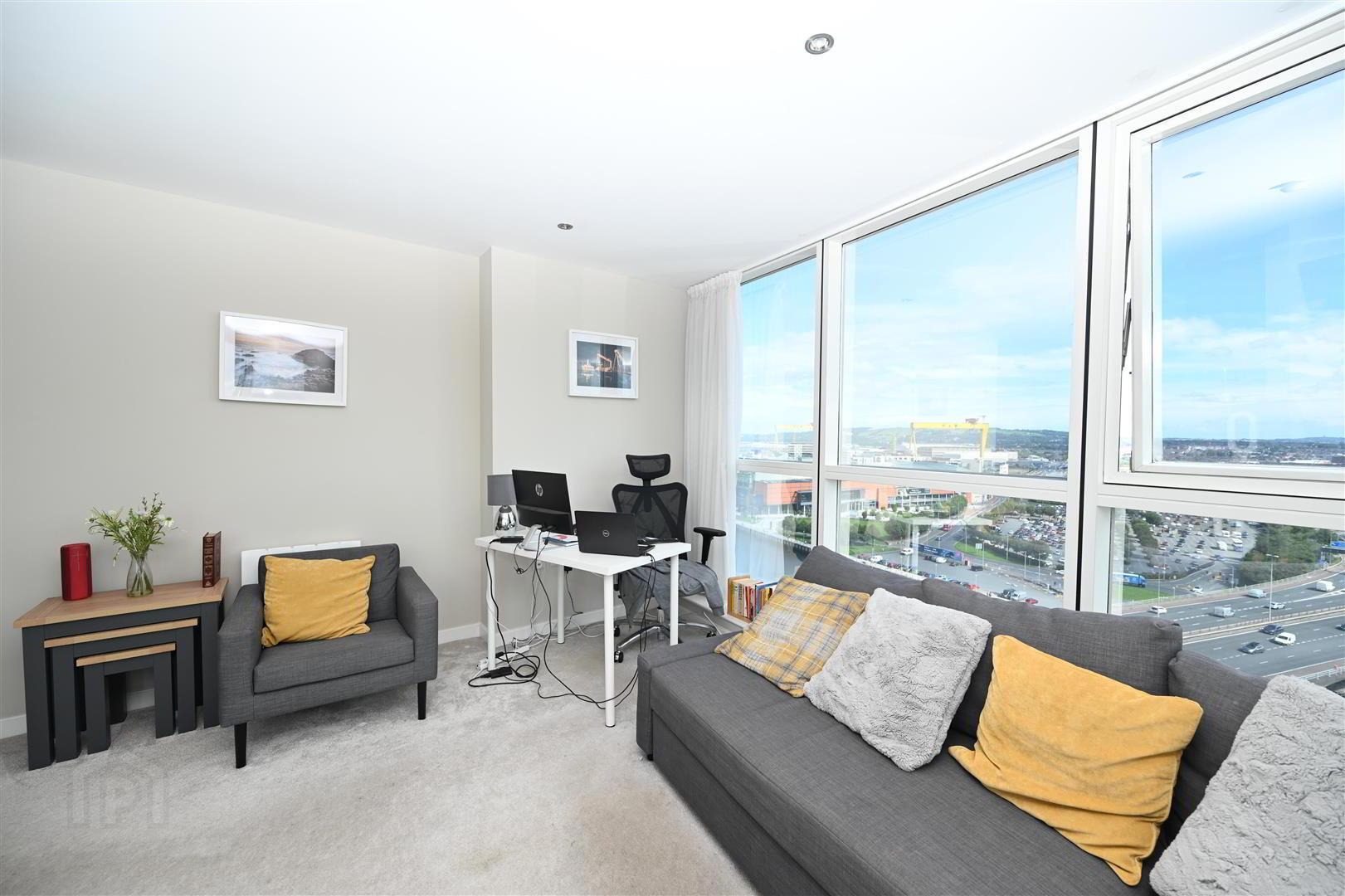 17.5 Obel Tower, 62 Donegall Quay 5 of 11