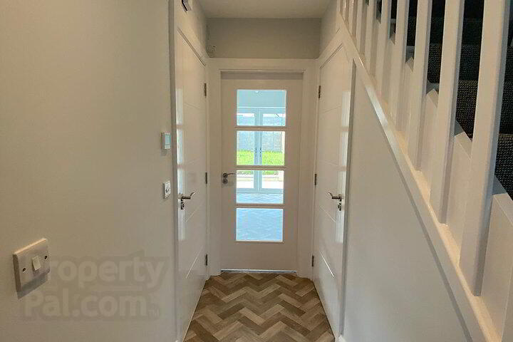 56 Linenfield Way 4 of 15